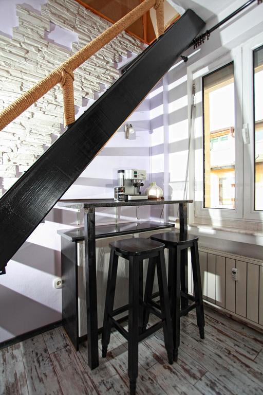 Raya Maisonette Sofia Rum bild